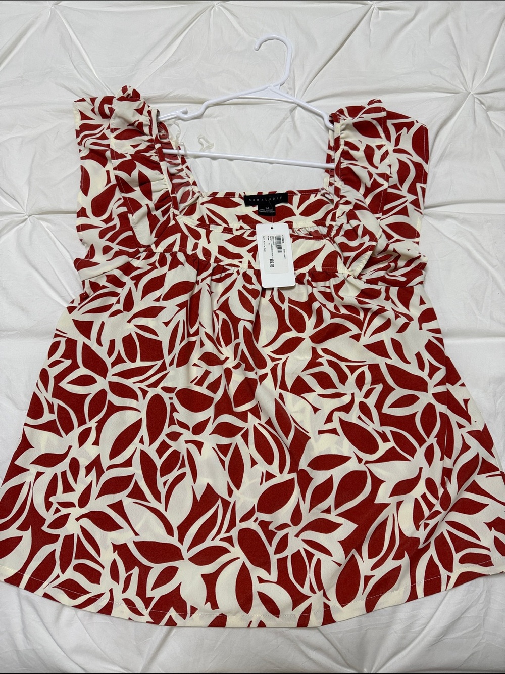 Sanctuary Red and White Leaf-Print Ruffle Strap Camisole